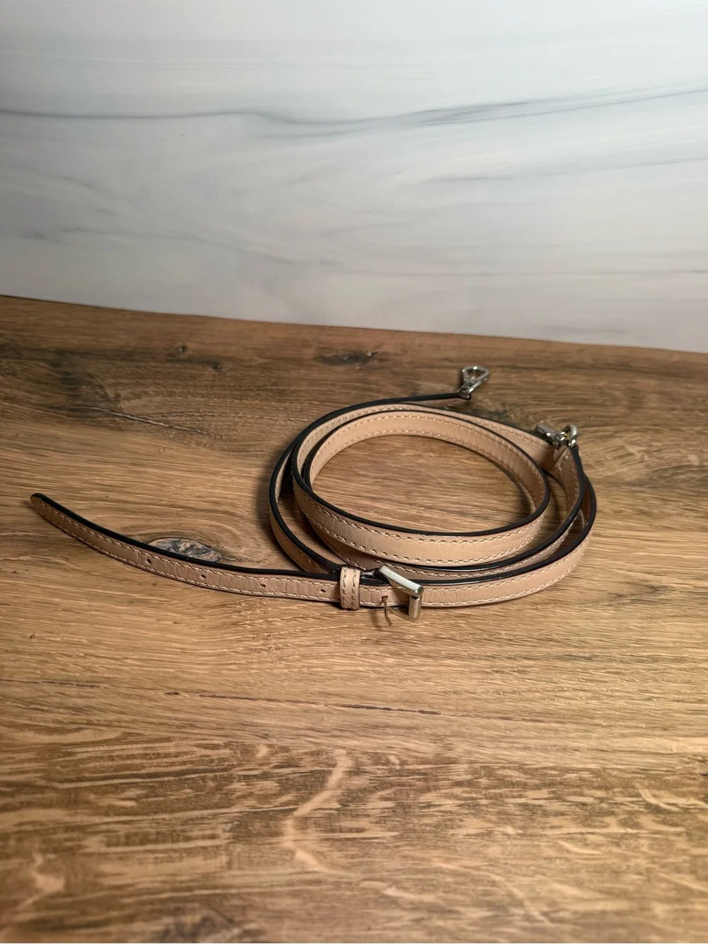 Michael Kors Beige Leather Crossbody Strap 45